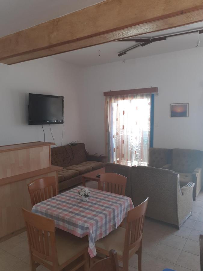 Agia Marina  Aeriko Hotel Apartments מראה חיצוני תמונה