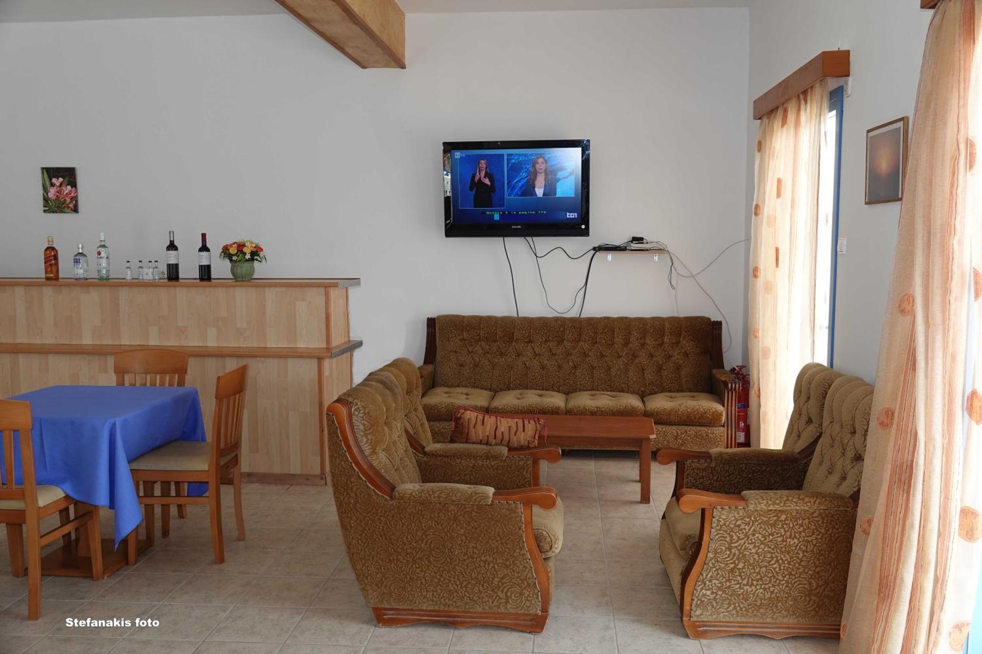 Agia Marina  Aeriko Hotel Apartments מראה חיצוני תמונה
