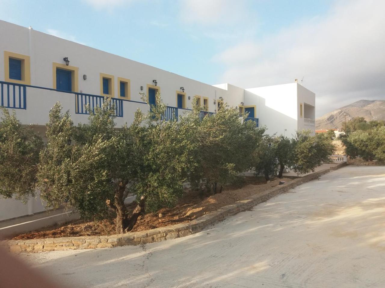 Agia Marina  Aeriko Hotel Apartments מראה חיצוני תמונה