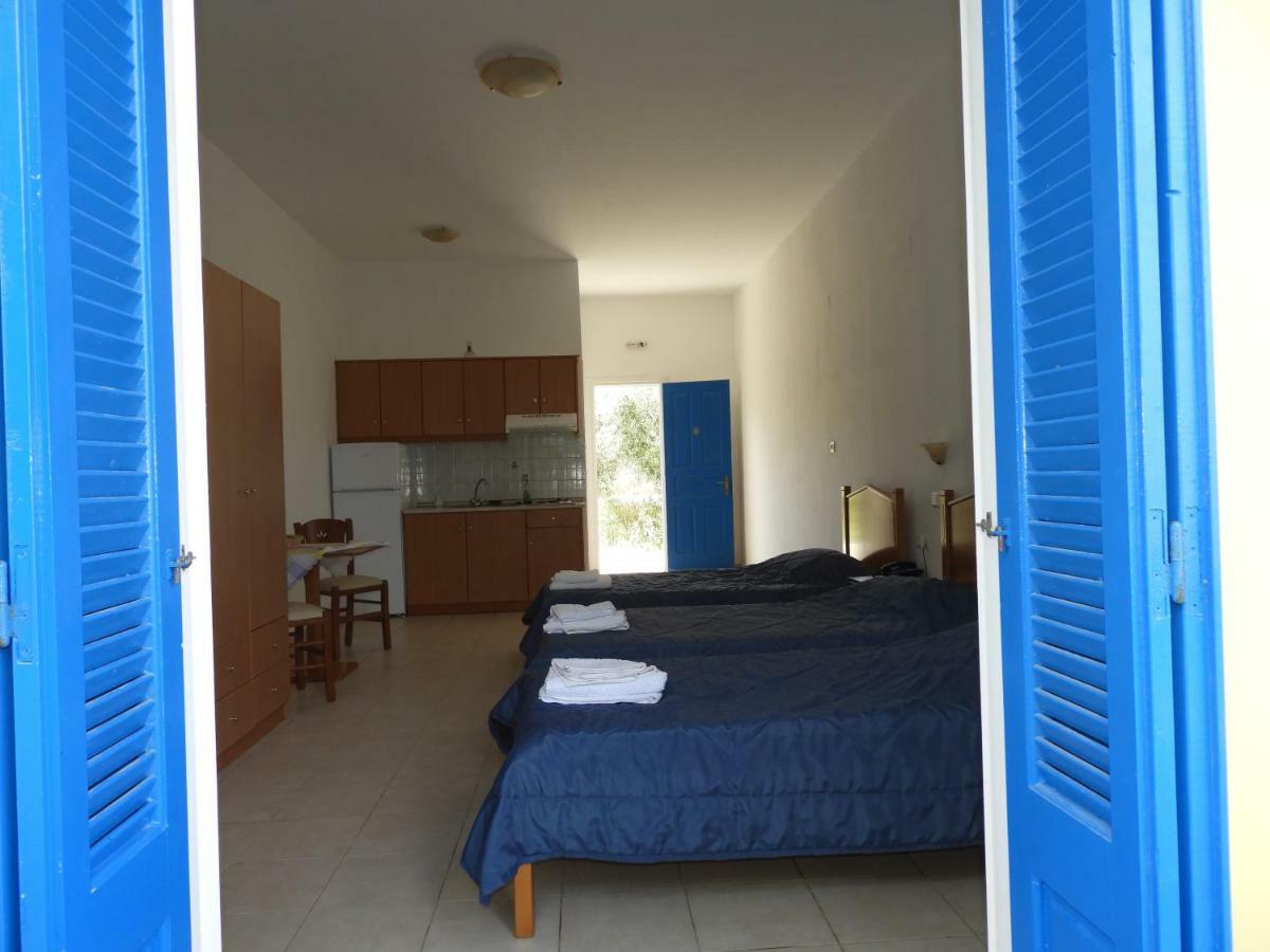 Agia Marina  Aeriko Hotel Apartments מראה חיצוני תמונה